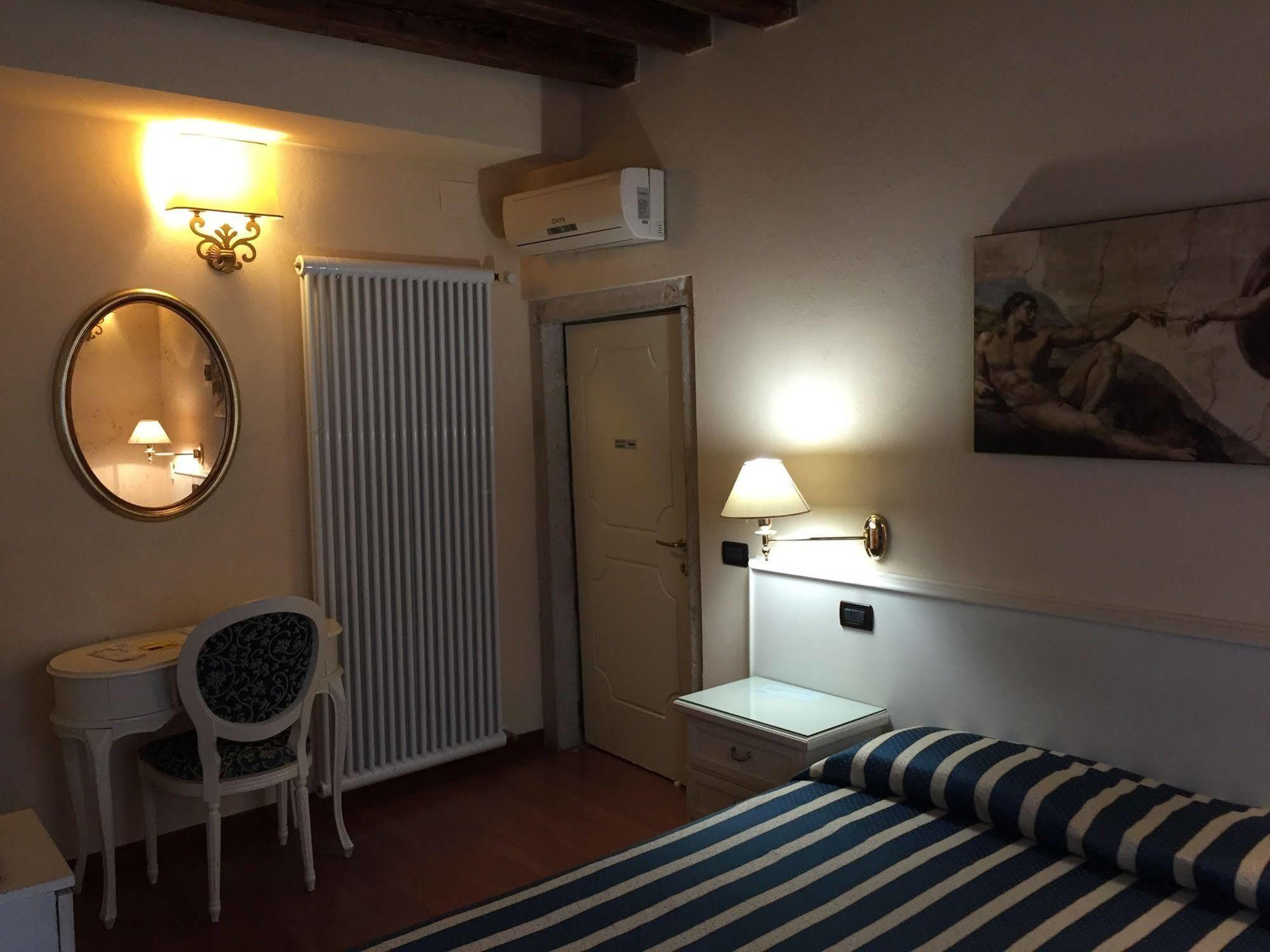 Venice Resorts Buitenkant foto